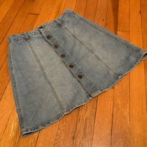 Target (Mossimo) button up denim skirt size 6